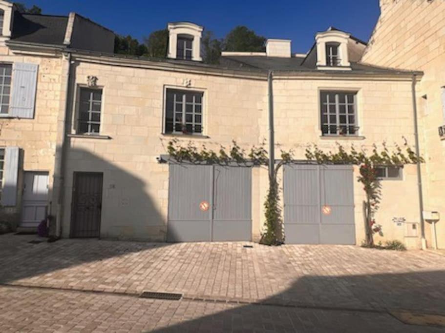 Maison Traditionnelle Centre Montsoreau Extérieur photo